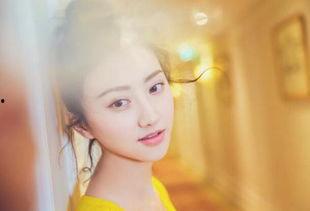 娛樂圈吃瓜景甜是誰啊,她的成長之路與成名之謎