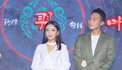 為吃瓜進(jìn)娛樂圈,她意外踏入娛樂圈，開啟璀璨星途