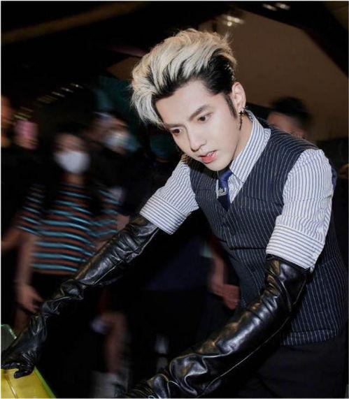 娛樂圈吃瓜爆料許凱視頻,娛樂圈幕后真相大揭秘