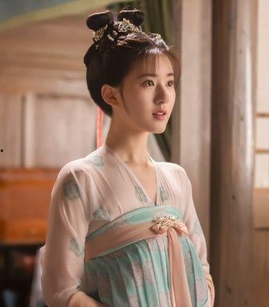 娛樂(lè)圈吃瓜趙露思,娛樂(lè)圈吃瓜界的“瓜王”