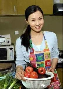 娛樂吃瓜醬小時候的保姆,娛樂吃瓜醬童年趣事揭秘