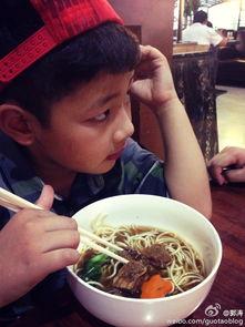 娛樂吃瓜醬石頭,石頭背后的故事與魅力揭秘